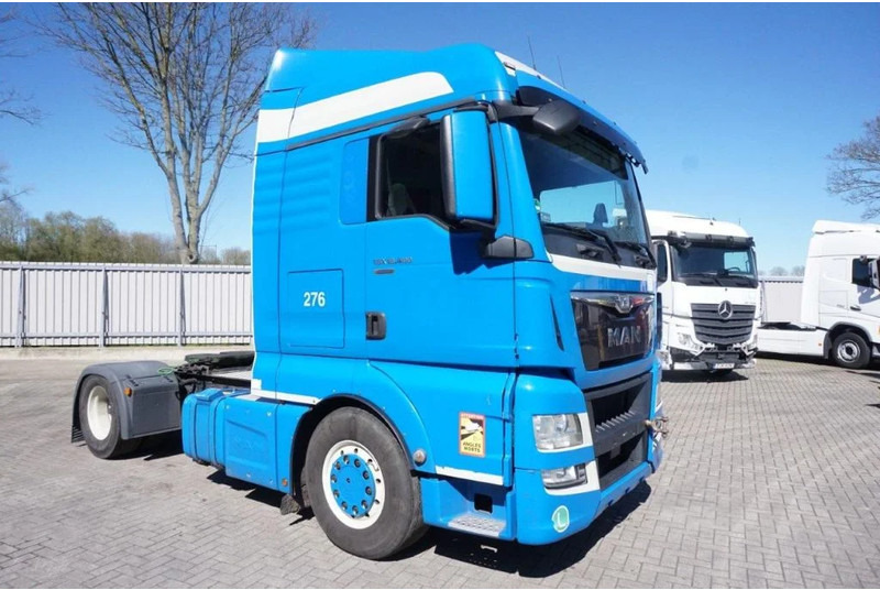 MAN TGX 18.400 / AUTOMATIC / DOUBLE TANK / ENGINE PROBLEMS / EURO-6 / 2016 - Sattelzugmaschine: das Bild 2 MAN TGX 18.400 / AUTOMATIC / DOUBLE TANK / ENGINE PROBLEMS / EURO-6 / 2016 - Sattelzugmaschine: das Bild 2