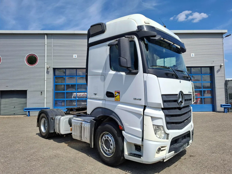 Mercedes-Benz Actros 1945 / HYDRAULICS / LWDS / SMART TACHO / 2XBED / FRIDGE / AUTOMATIC / EURO-6 / 2019 - Sattelzugmaschine: das Bild 2 Mercedes-Benz Actros 1945 / HYDRAULICS / LWDS / SMART TACHO / 2XBED / FRIDGE / AUTOMATIC / EURO-6 / 2019 - Sattelzugmaschine: das Bild 2
