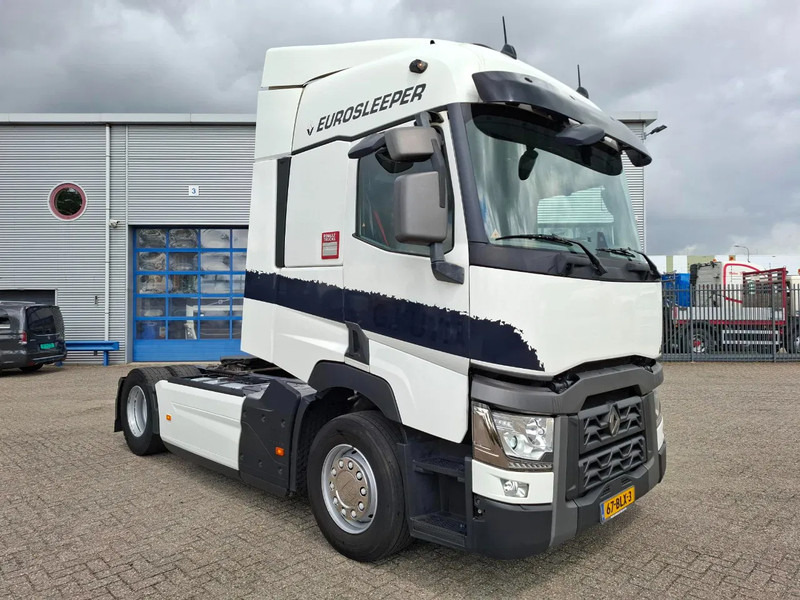 Renault T460 Comfort / CLEAN NL TRUCK / TUV:12-02-2026 / DOUBLE TANK / ACC / LWDS / FRIDGE / 2XBED / AUTOMATIC / EURO-6 / 2019 - Sattelzugmaschine: das Bild 2 Renault T460 Comfort / CLEAN NL TRUCK / TUV:12-02-2026 / DOUBLE TANK / ACC / LWDS / FRIDGE / 2XBED / AUTOMATIC / EURO-6 / 2019 - Sattelzugmaschine: das Bild 2