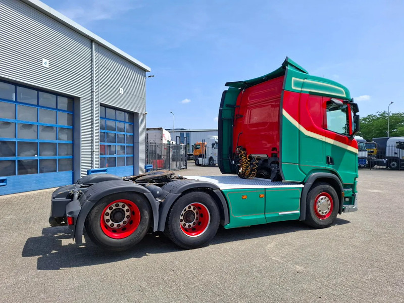 Scania NGS R580 V8 / RETARDER / HYDRAULICS / FULL-AIR / ONLY:644971 KM / LWDS / NAVI / FRIDGE / AUTOMATIC / EURO-6 / 2017 - Sattelzugmaschine: das Bild 5 Scania NGS R580 V8 / RETARDER / HYDRAULICS / FULL-AIR / ONLY:644971 KM / LWDS / NAVI / FRIDGE / AUTOMATIC / EURO-6 / 2017 - Sattelzugmaschine: das Bild 5