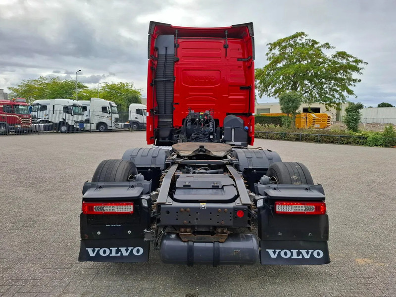 Volvo FH4-500 / VEB+ / ACC / LWDS / FULL-AIR / LIFT AXLE / 705064 KM / FRIDGE / AUTOMATIC / EURO-6 / 2018 - Sattelzugmaschine: das Bild 4 Volvo FH4-500 / VEB+ / ACC / LWDS / FULL-AIR / LIFT AXLE / 705064 KM / FRIDGE / AUTOMATIC / EURO-6 / 2018 - Sattelzugmaschine: das Bild 4