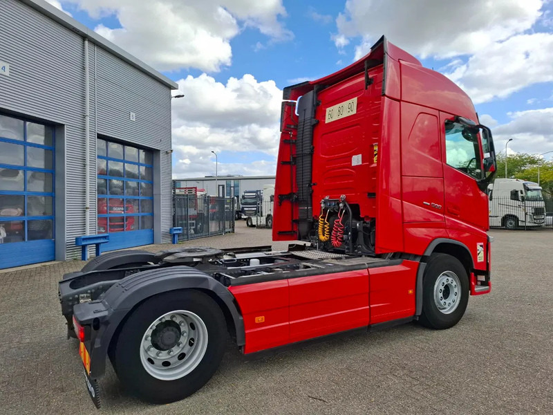 Volvo FH4-500 / VEB+ / LB-CHASSIS / DOUBLE TANK / I-PARKCOOL / TUV:19-06-2026 / TURBO COMPOUND / LWDS / AUTOMATIC / EURO-6 / 2020 - Sattelzugmaschine: das Bild 5 Volvo FH4-500 / VEB+ / LB-CHASSIS / DOUBLE TANK / I-PARKCOOL / TUV:19-06-2026 / TURBO COMPOUND / LWDS / AUTOMATIC / EURO-6 / 2020 - Sattelzugmaschine: das Bild 5