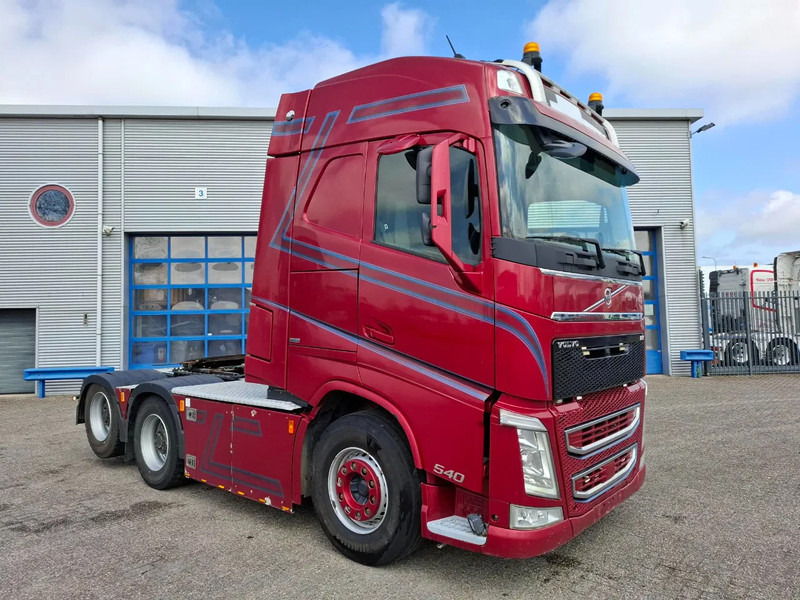 Volvo FH4-540 / 6X4 / BIG AXLE / HYDRAULICS / VEB+ / DYNAMIC STEERING / NAVI / ACC / LWDS / FULL-AIR / LEATHER / AUTOMATIC / EURO-6 / - Sattelzugmaschine: das Bild 2 Volvo FH4-540 / 6X4 / BIG AXLE / HYDRAULICS / VEB+ / DYNAMIC STEERING / NAVI / ACC / LWDS / FULL-AIR / LEATHER / AUTOMATIC / EURO-6 / - Sattelzugmaschine: das Bild 2