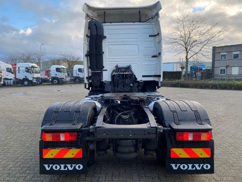 Volvo FM11-370 / GERMAN TRUCK / KB CHASSIS / VEB / ACC / LWDS / DOUBLE TANK / ONLY:763562 KM / AIRCO / AUTOMATIC / EURO-6 / 2018 - Sattelzugmaschine: das Bild 4 Volvo FM11-370 / GERMAN TRUCK / KB CHASSIS / VEB / ACC / LWDS / DOUBLE TANK / ONLY:763562 KM / AIRCO / AUTOMATIC / EURO-6 / 2018 - Sattelzugmaschine: das Bild 4