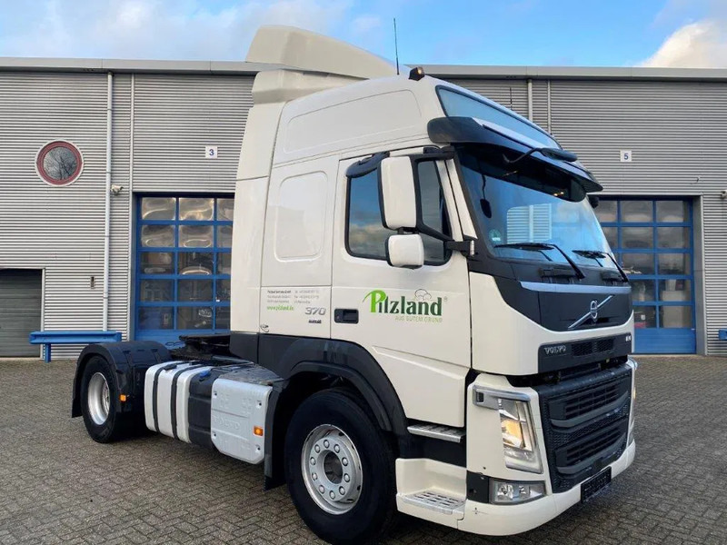 Volvo FM11-370 / GERMAN TRUCK / KB CHASSIS / VEB / ACC / LWDS / DOUBLE TANK / ONLY:763562 KM / AIRCO / AUTOMATIC / EURO-6 / 2018 - Sattelzugmaschine: das Bild 2 Volvo FM11-370 / GERMAN TRUCK / KB CHASSIS / VEB / ACC / LWDS / DOUBLE TANK / ONLY:763562 KM / AIRCO / AUTOMATIC / EURO-6 / 2018 - Sattelzugmaschine: das Bild 2