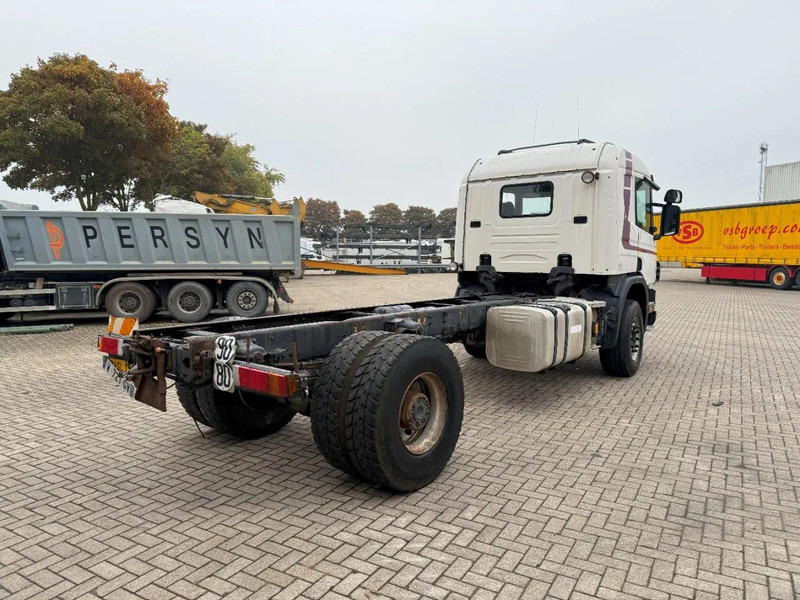 Scania P124-420 / ENGINE RUNNING / RETARDER / BIG AXLE / FULL-STEEL / ONLY: 540918 KM / OLD TACHO / AIRCO / MANUAL / EURO-3 / 2002 - Fahrgestell LKW: das Bild 5 Scania P124-420 / ENGINE RUNNING / RETARDER / BIG AXLE / FULL-STEEL / ONLY: 540918 KM / OLD TACHO / AIRCO / MANUAL / EURO-3 / 2002 - Fahrgestell LKW: das Bild 5