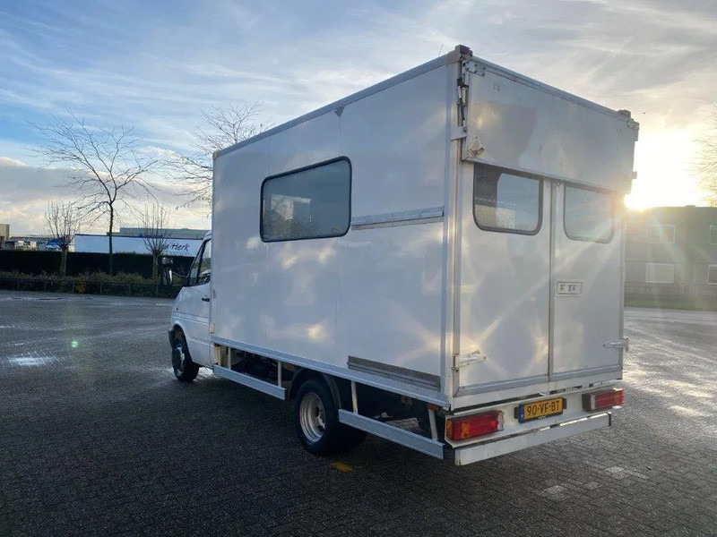 Mercedes-Benz Sprinter 410D / FOOD TRUCK / TUV:23-04-2025 / ONLY:27097 KM / EX GOVERNMENT / HYDRAULIC PARK LEVEL / PARKCOOL+HEAT / FRIDGE / MARGE!! / G - Transporter: das Bild 3 Mercedes-Benz Sprinter 410D / FOOD TRUCK / TUV:23-04-2025 / ONLY:27097 KM / EX GOVERNMENT / HYDRAULIC PARK LEVEL / PARKCOOL+HEAT / FRIDGE / MARGE!! / G - Transporter: das Bild 3