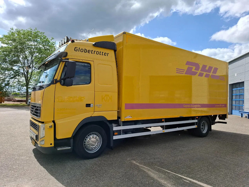 Volvo FH13-420 / NL TRUCK / TUV:29-07-2025 / PLATFORM 2000KG / AIRCO / FRIDGE / AUTOMATIC / EURO-5 / 2010 - Koffer LKW: das Bild 1 Volvo FH13-420 / NL TRUCK / TUV:29-07-2025 / PLATFORM 2000KG / AIRCO / FRIDGE / AUTOMATIC / EURO-5 / 2010 - Koffer LKW: das Bild 1