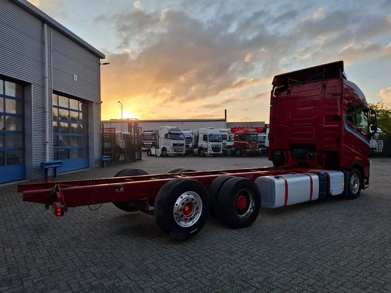 Volvo FH16-750 / BIG AXLE / VEB+ / ONLY:679711 KM / TECHNICAL 70TON / 9TON FRONT AXLE / INLINER / FULL-AIR / AUTOMATIC / EURO-6 / 2018 - Fahrgestell LKW: das Bild 5 Volvo FH16-750 / BIG AXLE / VEB+ / ONLY:679711 KM / TECHNICAL 70TON / 9TON FRONT AXLE / INLINER / FULL-AIR / AUTOMATIC / EURO-6 / 2018 - Fahrgestell LKW: das Bild 5