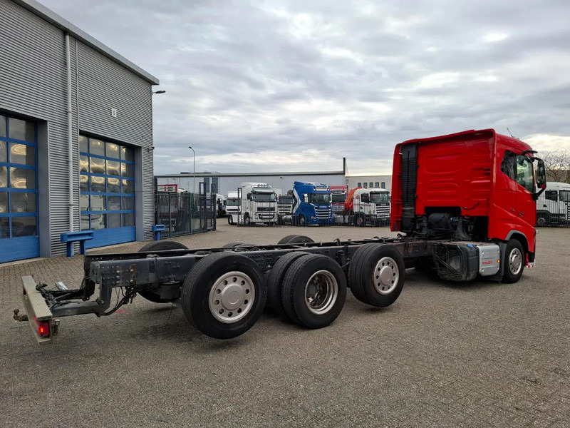 Volvo FH16-750 / VEB+ / ONLY:349761 KM / 9TON FRONT AXLE / INLINER / TECHNICAL 60TON / FULL-AIR / AUTOMATIC / EURO-6 / 2016 - Fahrgestell LKW: das Bild 5 Volvo FH16-750 / VEB+ / ONLY:349761 KM / 9TON FRONT AXLE / INLINER / TECHNICAL 60TON / FULL-AIR / AUTOMATIC / EURO-6 / 2016 - Fahrgestell LKW: das Bild 5