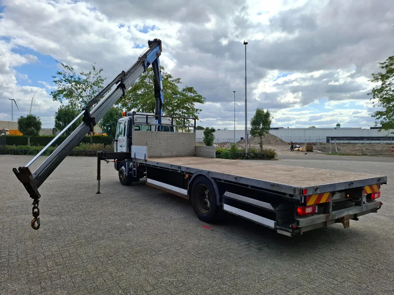 Volvo FL6-220 / HMF 910 / REMOTE / ONLY:493620 KM / AIRCO / FULL-AIR / MANUAL / EURO-3 / 2003 - Autokran: das Bild 3 Volvo FL6-220 / HMF 910 / REMOTE / ONLY:493620 KM / AIRCO / FULL-AIR / MANUAL / EURO-3 / 2003 - Autokran: das Bild 3