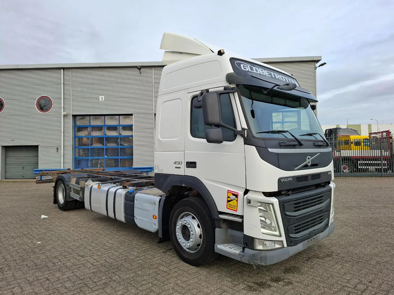 Volvo FM11-450 / VEB / FULL-AIR / 706585 KM / LWDS / AIRCO / BDF SYSTEM / AUTOMATIC / EURO-6 / 2016 - Containerwagen/ Wechselfahrgestell LKW: das Bild 2 Volvo FM11-450 / VEB / FULL-AIR / 706585 KM / LWDS / AIRCO / BDF SYSTEM / AUTOMATIC / EURO-6 / 2016 - Containerwagen/ Wechselfahrgestell LKW: das Bild 2