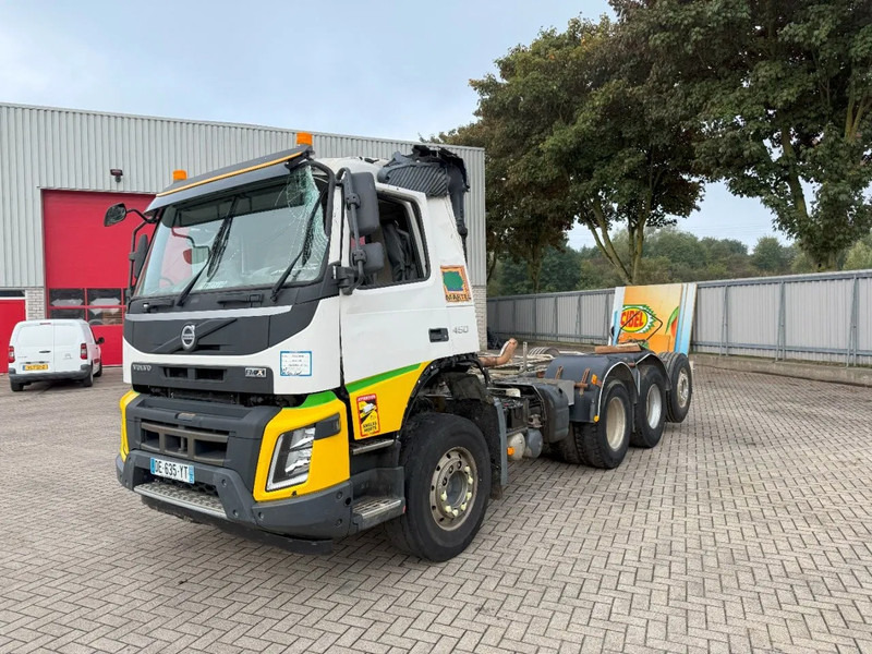 Volvo FMX 450 / ENGINE RUNNING / 8X4 / VEB / ONLY:260642 KM / PTO / LIFT+LENKACHSE / ALCOA / AUTOMATIC / EURO-6 / 2014 - Fahrgestell LKW: das Bild 1 Volvo FMX 450 / ENGINE RUNNING / 8X4 / VEB / ONLY:260642 KM / PTO / LIFT+LENKACHSE / ALCOA / AUTOMATIC / EURO-6 / 2014 - Fahrgestell LKW: das Bild 1