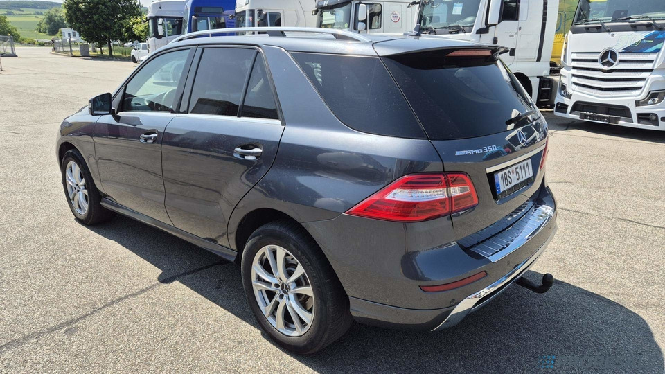 MERCEDES-BENZ ML 350 BLUETEC 4MATIC - PKW: das Bild 3 MERCEDES-BENZ ML 350 BLUETEC 4MATIC - PKW: das Bild 3