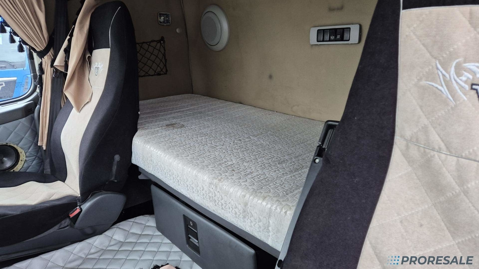 VOLVO FH 13.440 42T EURO 5 - Sattelzugmaschine: das Bild 5 VOLVO FH 13.440 42T EURO 5 - Sattelzugmaschine: das Bild 5