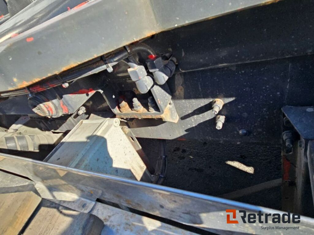 2010mod. SCANIA R620 HIGH LINE Krokbil - Abrollkipper: das Bild 4 2010mod. SCANIA R620 HIGH LINE Krokbil - Abrollkipper: das Bild 4