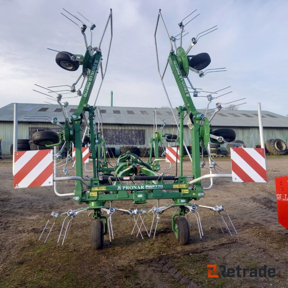 Pronar PWP770 vender/spreder på 7,7m - Heuwender/ Wenderechen: das Bild 4 Pronar PWP770 vender/spreder på 7,7m - Heuwender/ Wenderechen: das Bild 4