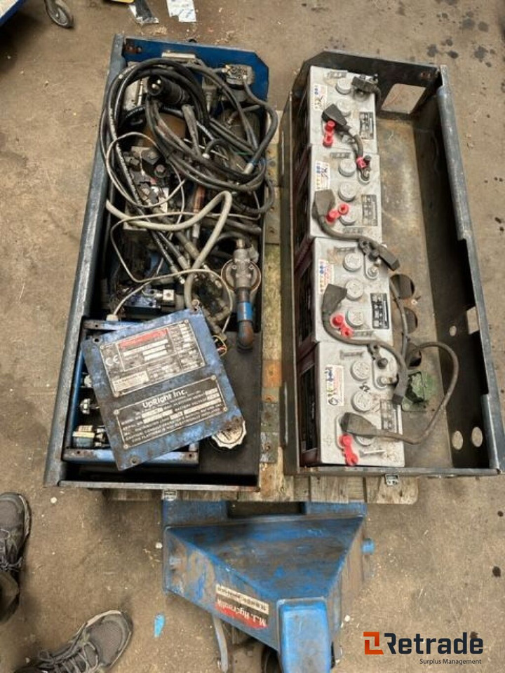 Upright Sax Platform 10 meter / Scissor platform 10 meters - Scherenbühne: das Bild 3 Upright Sax Platform 10 meter / Scissor platform 10 meters - Scherenbühne: das Bild 3