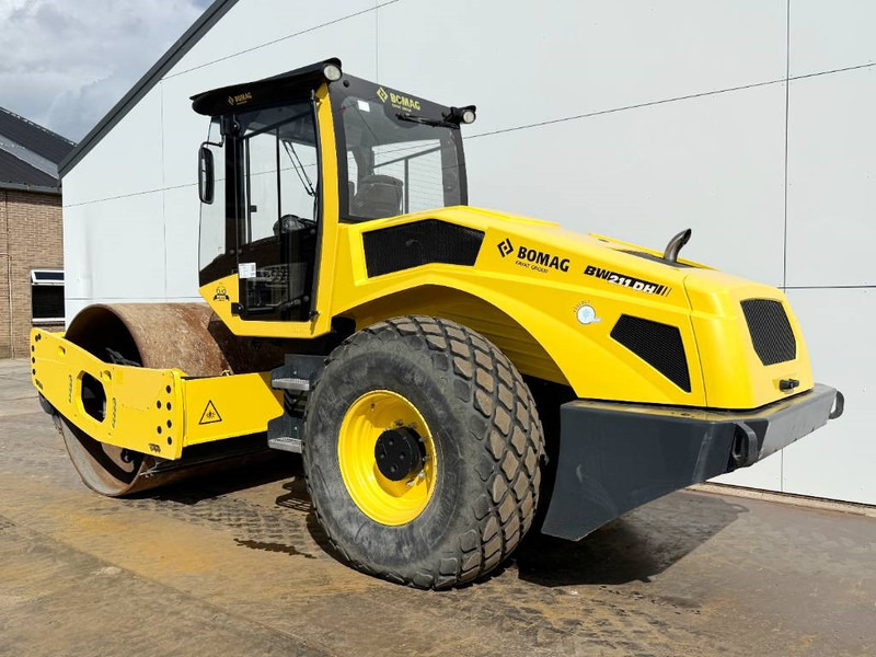 Bomag BW211DH-5 - German Machine / Only 1311 Hours - Walzen: das Bild 3 Bomag BW211DH-5 - German Machine / Only 1311 Hours - Walzen: das Bild 3
