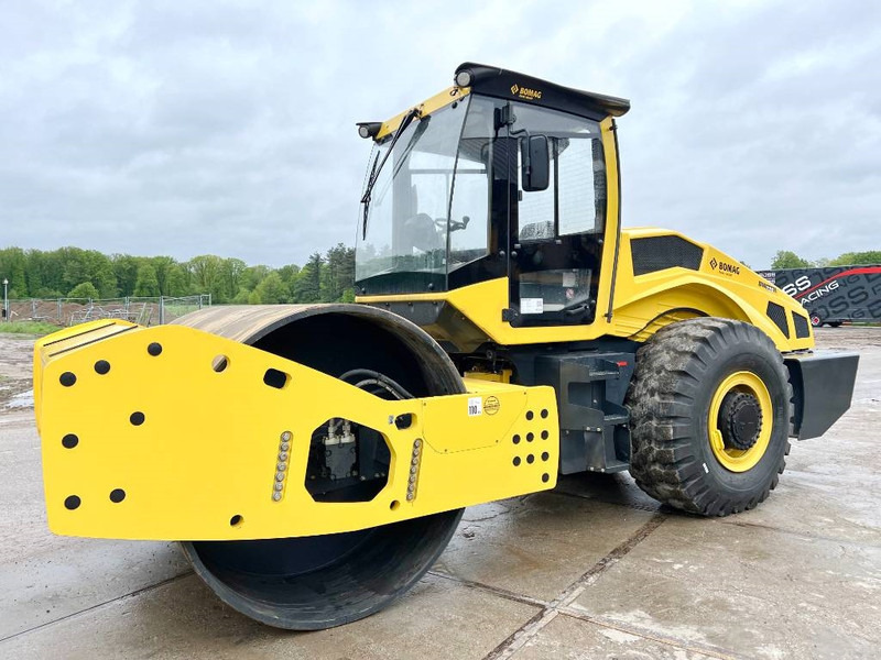 Bomag BW226-5CL - New / Unused - Walzen: das Bild 2 Bomag BW226-5CL - New / Unused - Walzen: das Bild 2