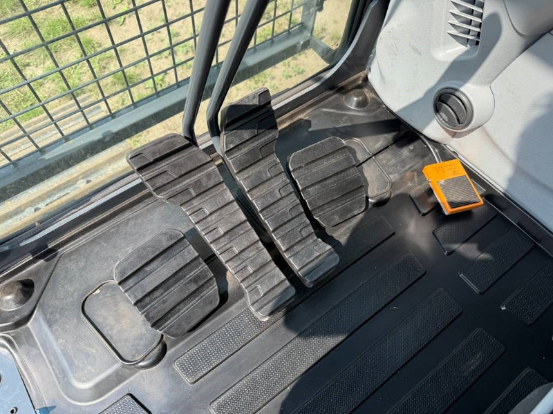 Kettenbagger Hyundai HX360L - New / Unused / Hammer Lines: das Bild 10