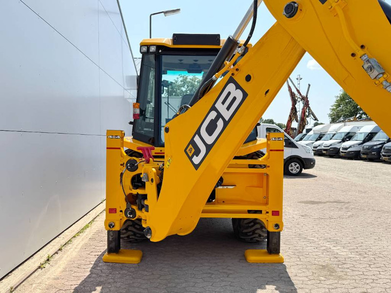 JCB 3DX / 3CX Plus 4WD - New / Unused/ Hammer Lines AC - Baggerlader: das Bild 3 JCB 3DX / 3CX Plus 4WD - New / Unused/ Hammer Lines AC - Baggerlader: das Bild 3