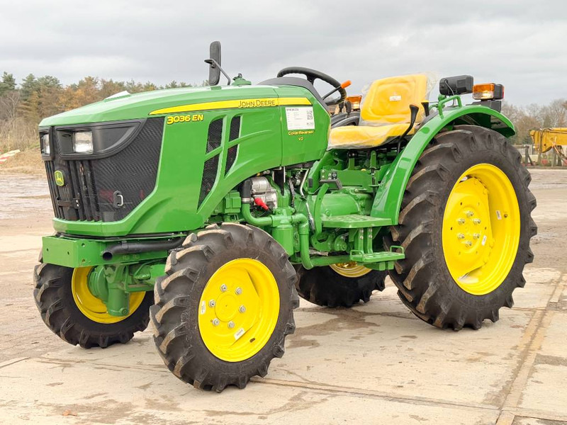 Traktor John Deere 3036EN 4WD - New / Unused / 2024 / 36hp: das Bild 1