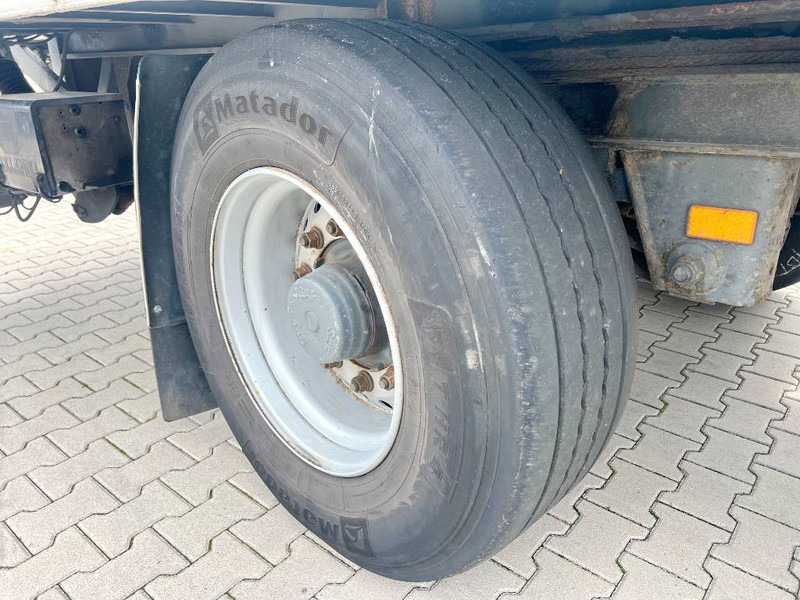 Koffer Auflieger Pacton THD.230 - 2 Axles / Taillift: das Bild 9