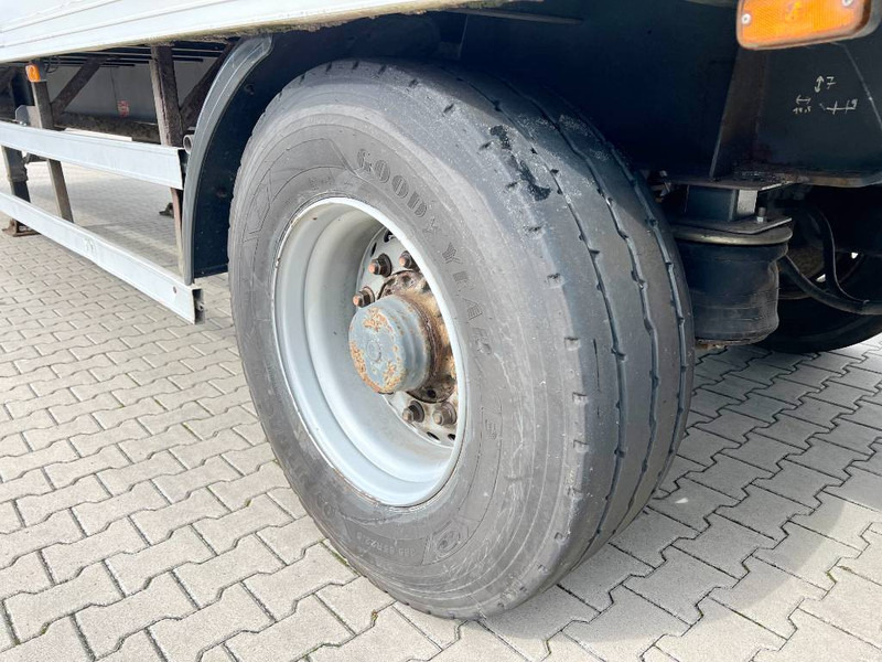 Koffer Auflieger Pacton THD.230 - 2 Axles / Taillift: das Bild 7
