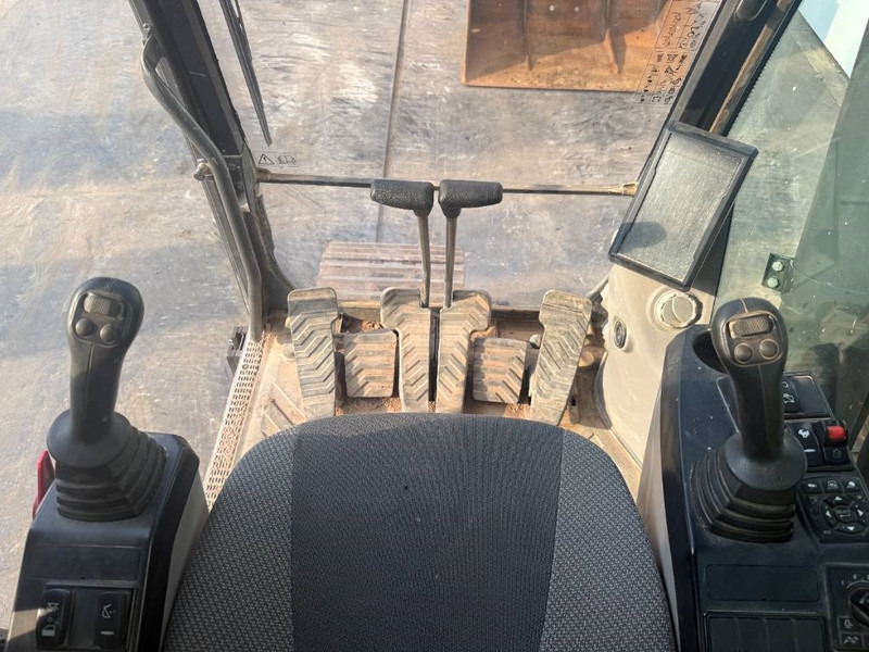 Kettenbagger Volvo EC300ENL - Oilquick / Triple Boom / Tilting Bucket: das Bild 9