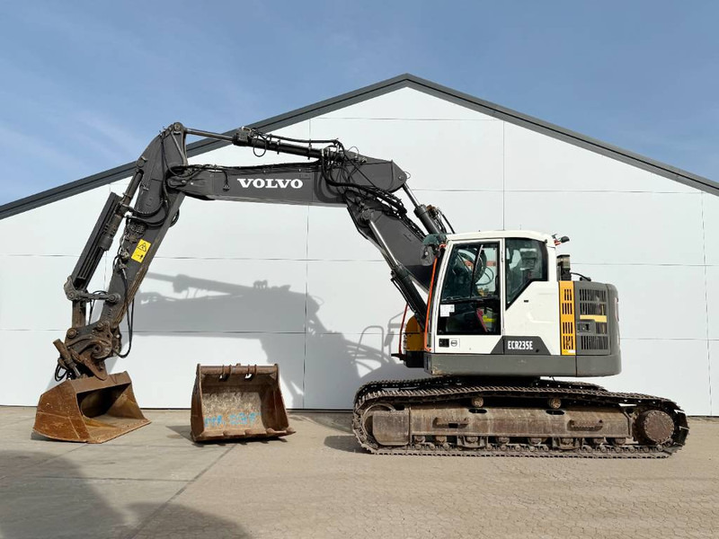 Volvo ECR235EL - Triple Boom / 2 Buckets Included - Kettenbagger: das Bild 1 Volvo ECR235EL - Triple Boom / 2 Buckets Included - Kettenbagger: das Bild 1