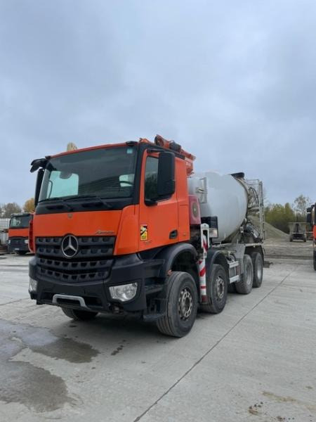 Mercedes Arocs 3240 - Andere Technik: das Bild 1 Mercedes Arocs 3240 - Andere Technik: das Bild 1