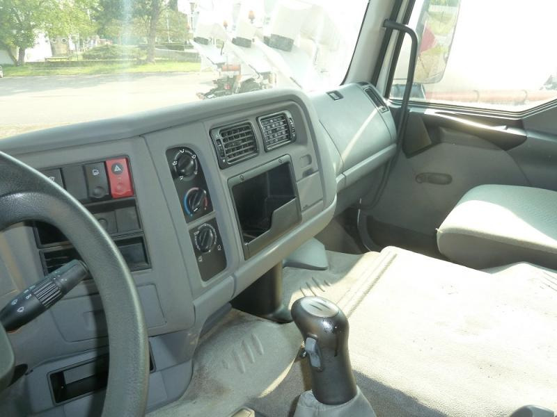Renault Kerax 420 DCI - Kipper: das Bild 4 Renault Kerax 420 DCI - Kipper: das Bild 4