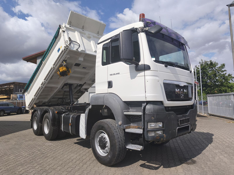 MAN MAN TGS 26.440 Kipper 6x6 Bordmatik Rollplane AHK Euro 5 - Kipper: das Bild 5 MAN MAN TGS 26.440 Kipper 6x6 Bordmatik Rollplane AHK Euro 5 - Kipper: das Bild 5
