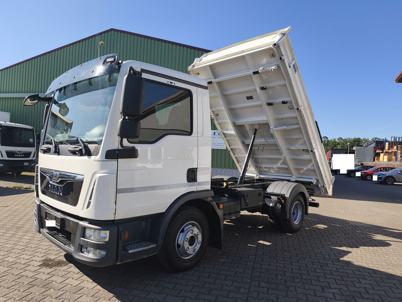 MAN TGL 8.180 Meiller Dreiseitenkipper 3-Sitzer 4x2 Euro 6 AHK (7) - Kipper: das Bild 2 MAN TGL 8.180 Meiller Dreiseitenkipper 3-Sitzer 4x2 Euro 6 AHK (7) - Kipper: das Bild 2