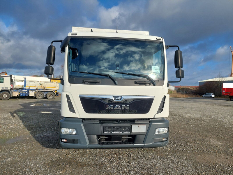 MAN TGL 8.190 L 4x2 Euro 6 LBW AHK - Plane LKW: das Bild 3 MAN TGL 8.190 L 4x2 Euro 6 LBW AHK - Plane LKW: das Bild 3