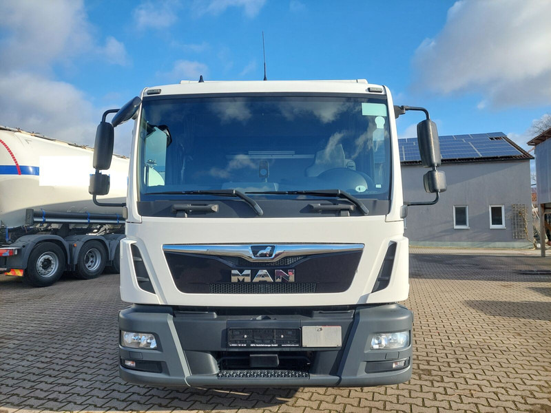 MAN TGL 8.190 L gFH Koffer LBW AHK (25) TÜV NEU - Koffer LKW: das Bild 3 MAN TGL 8.190 L gFH Koffer LBW AHK (25) TÜV NEU - Koffer LKW: das Bild 3