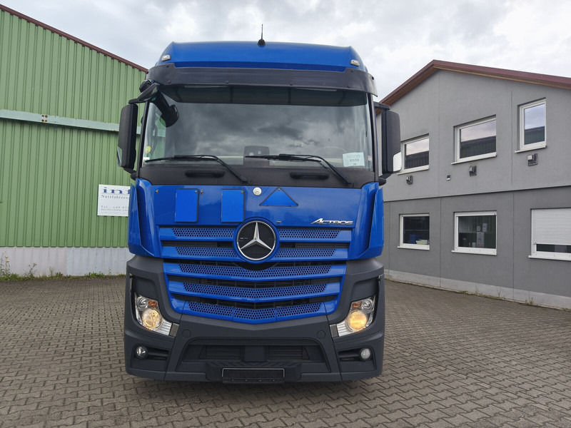 Mercedes-Benz Actros 1845 - Sattelzugmaschine: das Bild 3 Mercedes-Benz Actros 1845 - Sattelzugmaschine: das Bild 3