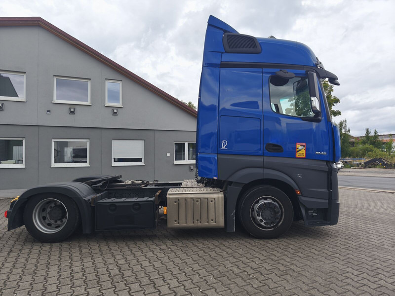 Mercedes-Benz Actros 1845 - Sattelzugmaschine: das Bild 4 Mercedes-Benz Actros 1845 - Sattelzugmaschine: das Bild 4