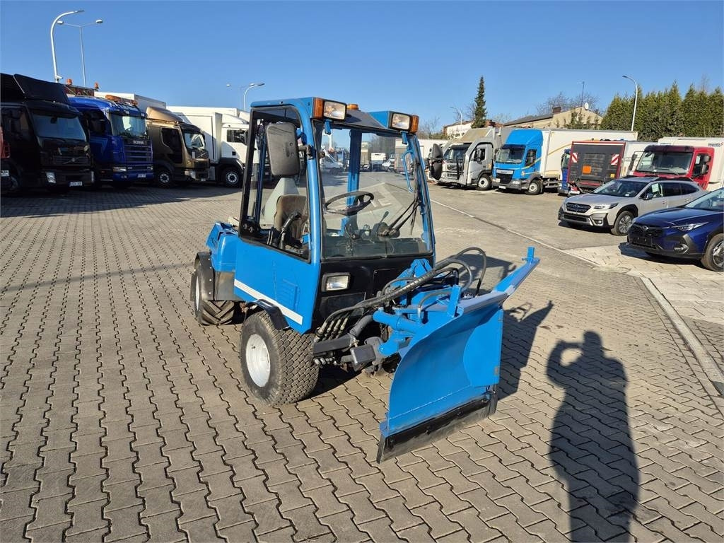 Holder C245 4WD / Tool carrier / Snow plow / PTO FRONT AN - Schneeräumfahrzeug: das Bild 5 Holder C245 4WD / Tool carrier / Snow plow / PTO FRONT AN - Schneeräumfahrzeug: das Bild 5