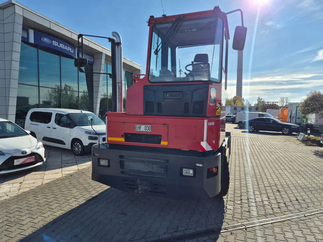 KALMAR TR618i - 4X4 - LIKE NEW! - Terminaltraktor: das Bild 4 KALMAR TR618i - 4X4 - LIKE NEW! - Terminaltraktor: das Bild 4