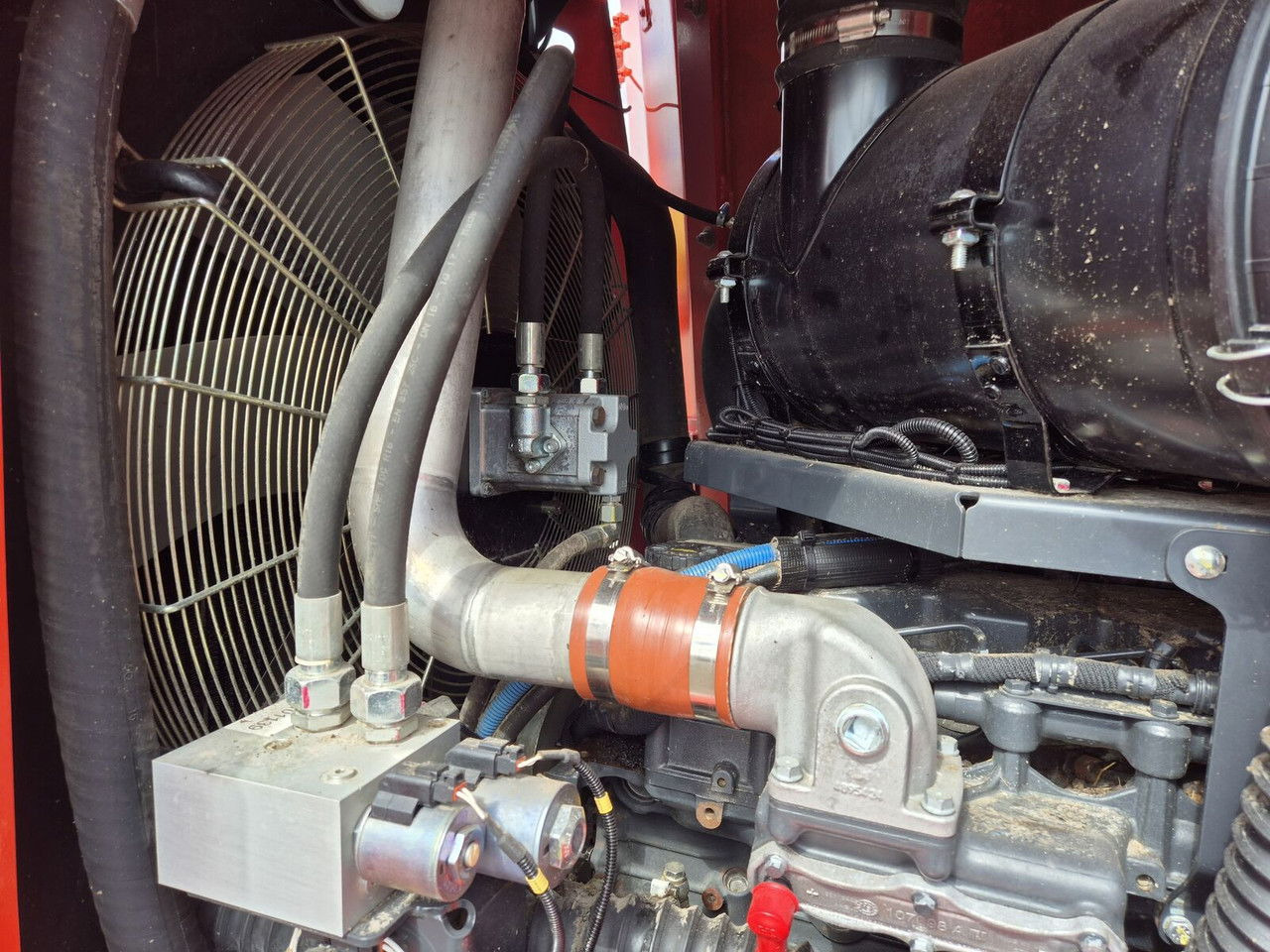 Leasing für KUHN SPW 22 / LOW MTH / 1 Owner / Works Great KUHN SPW 22 / LOW MTH / 1 Owner / Works Great: das Bild 30