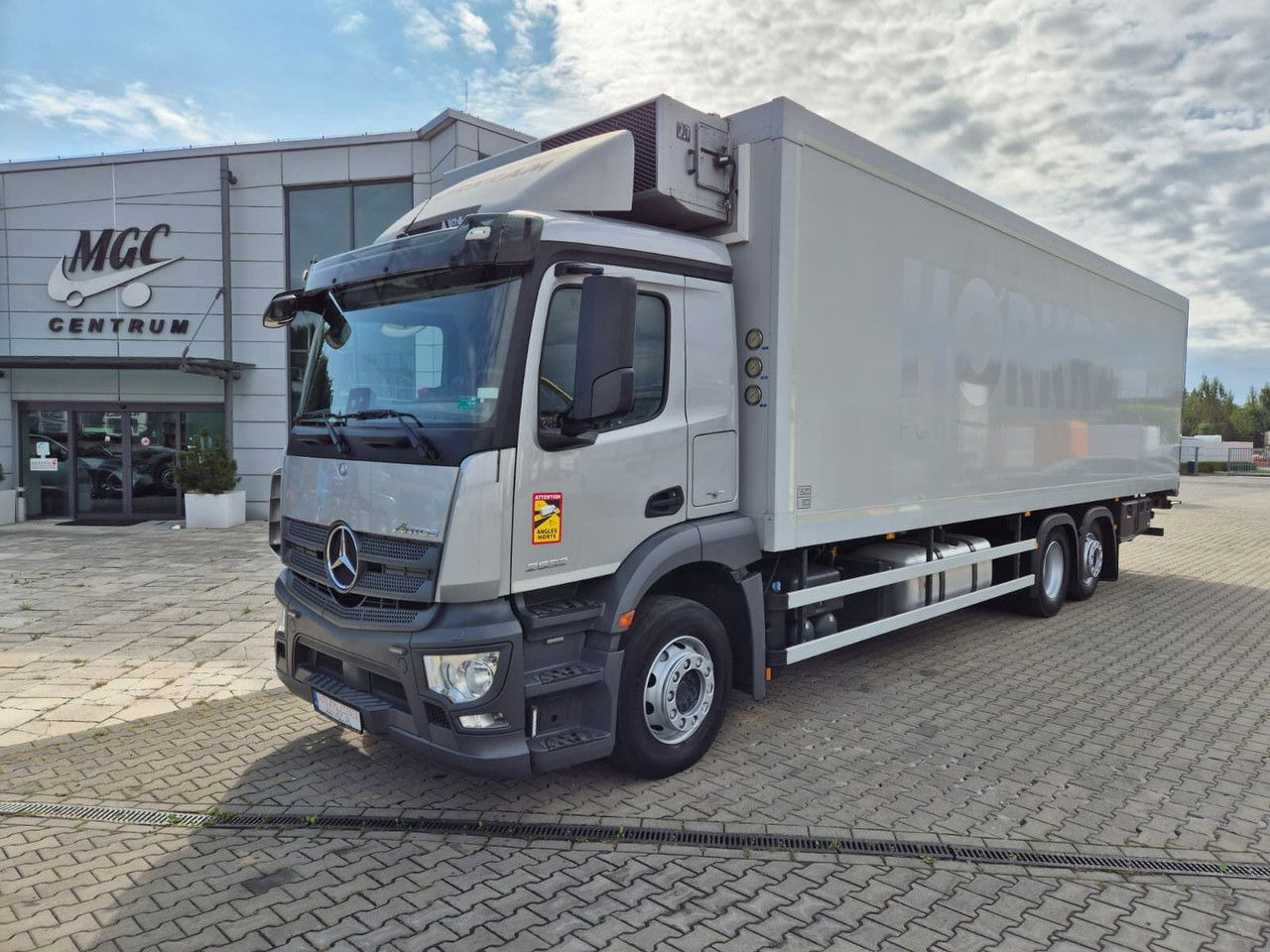 Mercedes-Benz Antos 2532 L - Kühlkoffer LKW: das Bild 2 Mercedes-Benz Antos 2532 L - Kühlkoffer LKW: das Bild 2