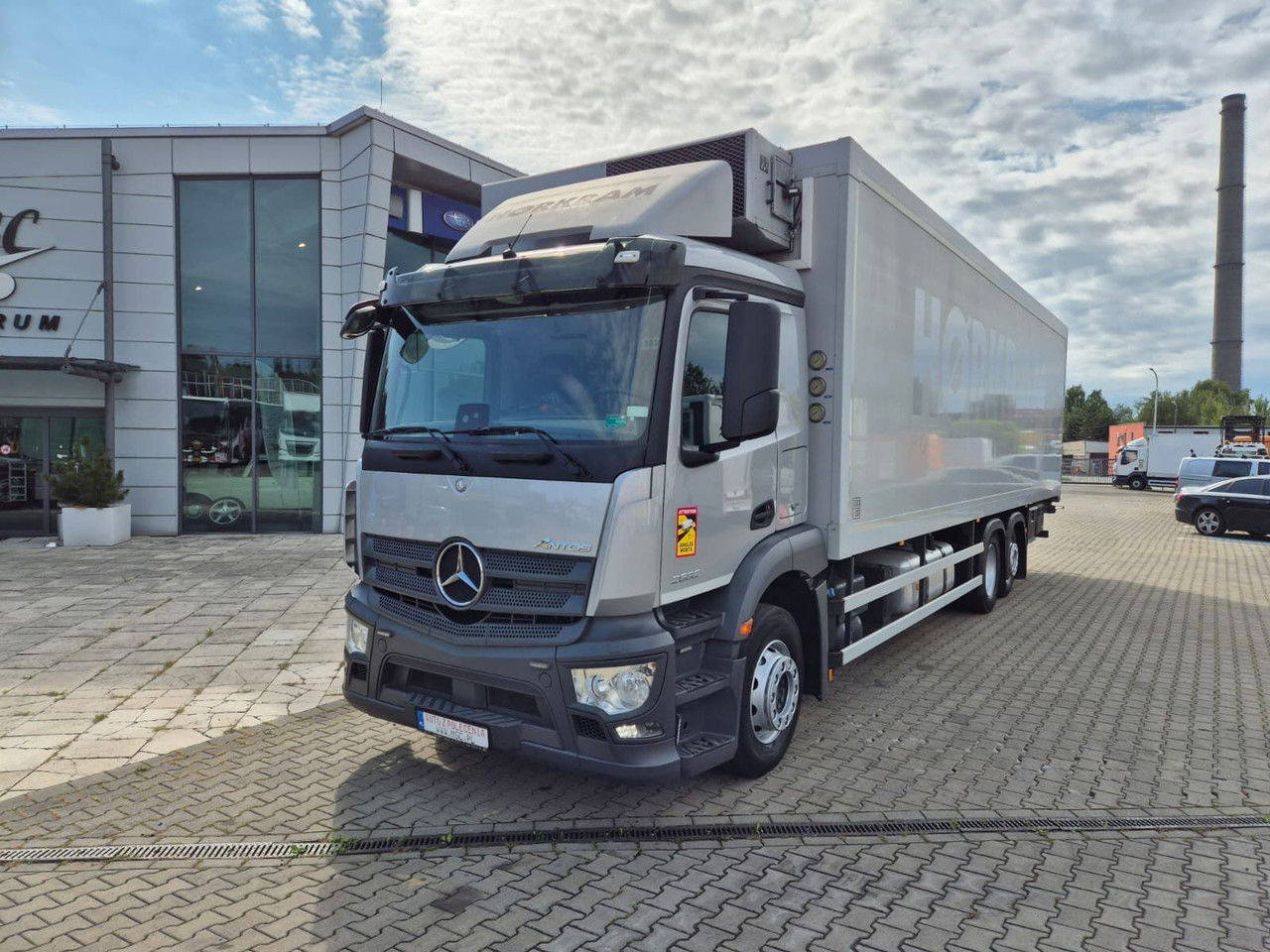 Mercedes-Benz Antos 2532 L - Kühlkoffer LKW: das Bild 3 Mercedes-Benz Antos 2532 L - Kühlkoffer LKW: das Bild 3
