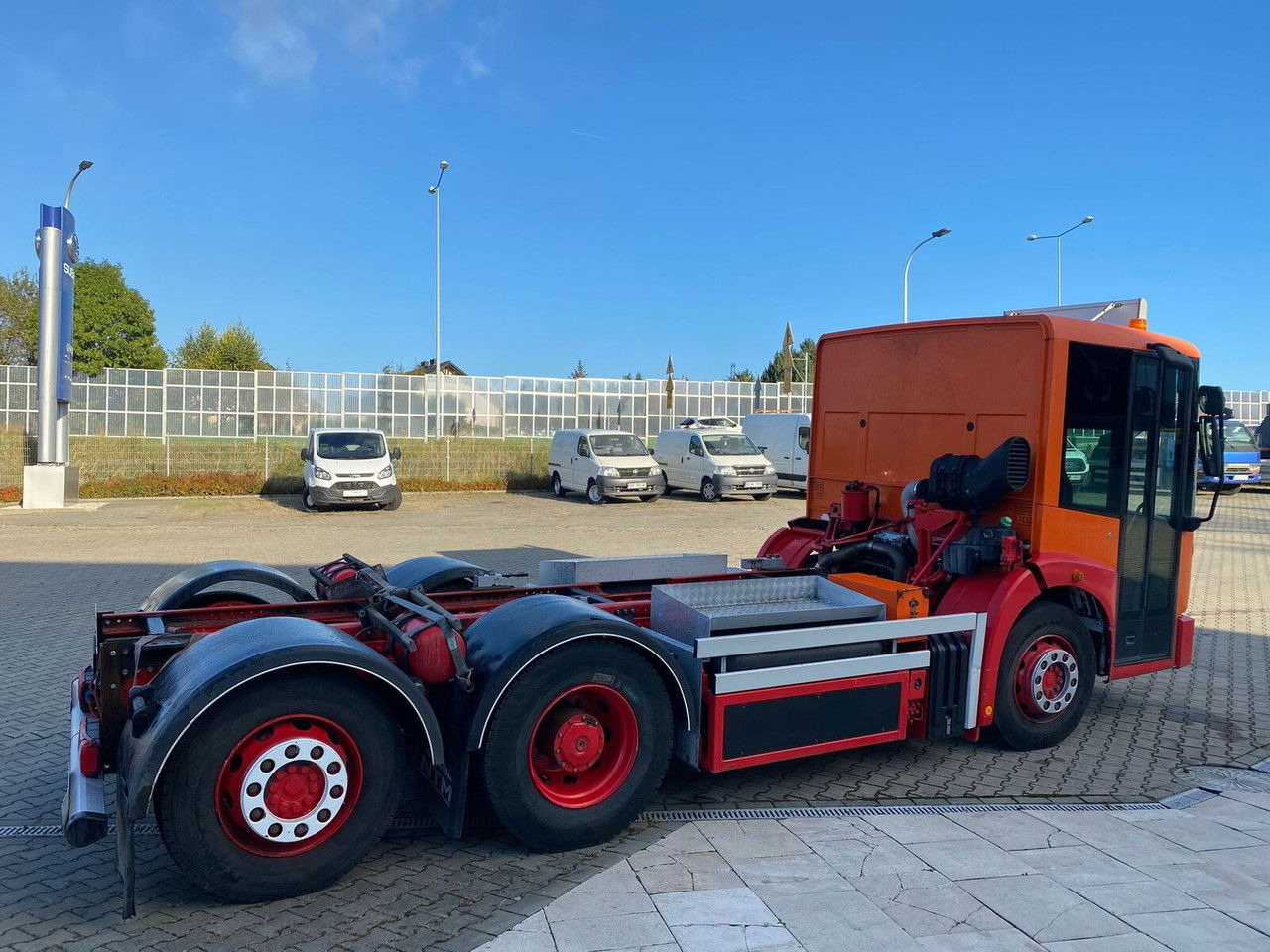 Mercedes-Benz Econic 2628 Eqonic 2628 - 1 Owner / LOW KM / Works Great - Fahrgestell LKW: das Bild 2 Mercedes-Benz Econic 2628 Eqonic 2628 - 1 Owner / LOW KM / Works Great - Fahrgestell LKW: das Bild 2