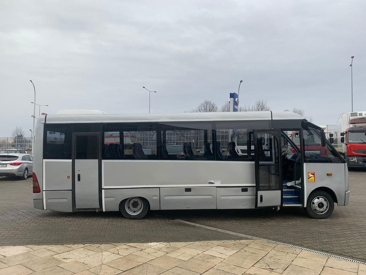 Überlandbus Mercedes-Benz Vario 814 814D, Mediano, Cibro, Vario,33 seats, E4, Wide Body: das Bild 7