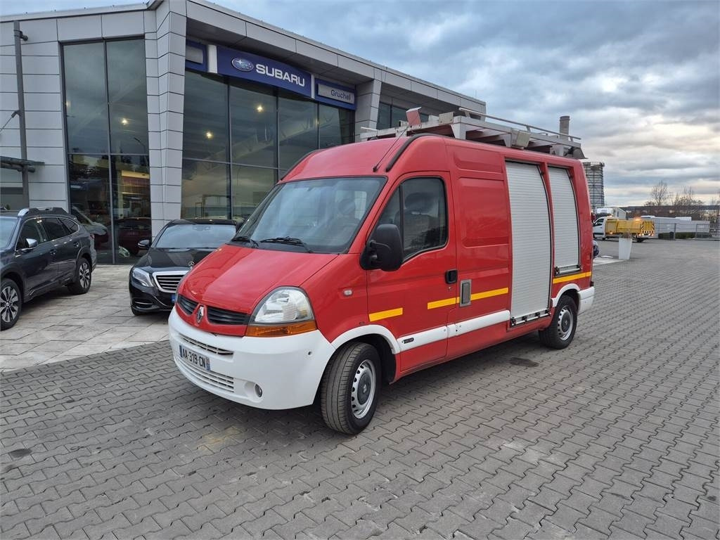 Renault Master 2.5 DCi / ONLY 25TKM!!! / LIKE NEW / WE HAV - Feuerwehrfahrzeug: das Bild 2 Renault Master 2.5 DCi / ONLY 25TKM!!! / LIKE NEW / WE HAV - Feuerwehrfahrzeug: das Bild 2