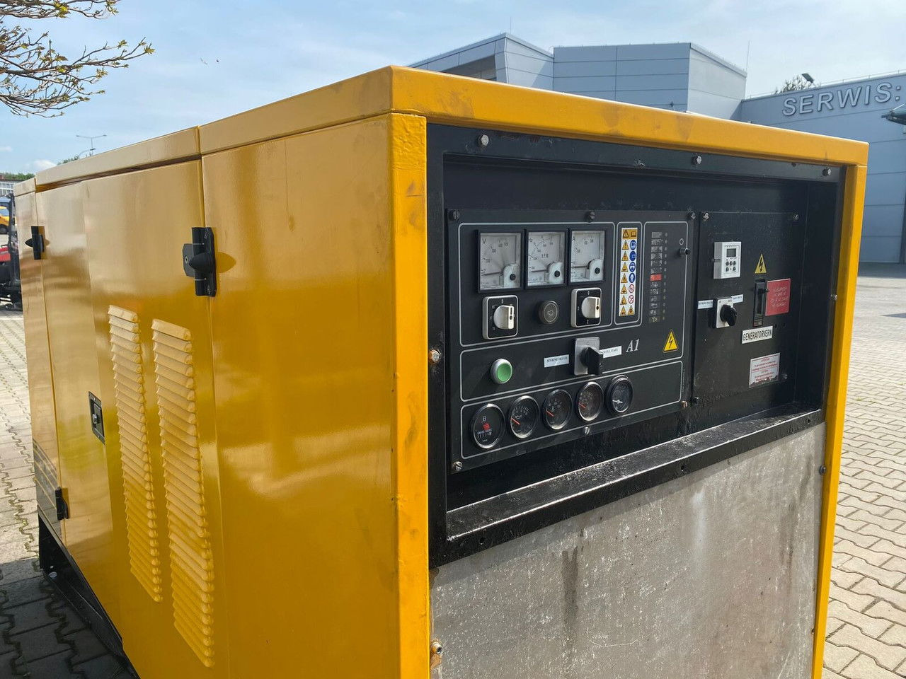 SDMO NS 60 W M, Silent generator 60kVA, 48KW NS 60 W M, Silent generator 60kVA, - Stromgenerator: das Bild 1 SDMO NS 60 W M, Silent generator 60kVA, 48KW NS 60 W M, Silent generator 60kVA, - Stromgenerator: das Bild 1