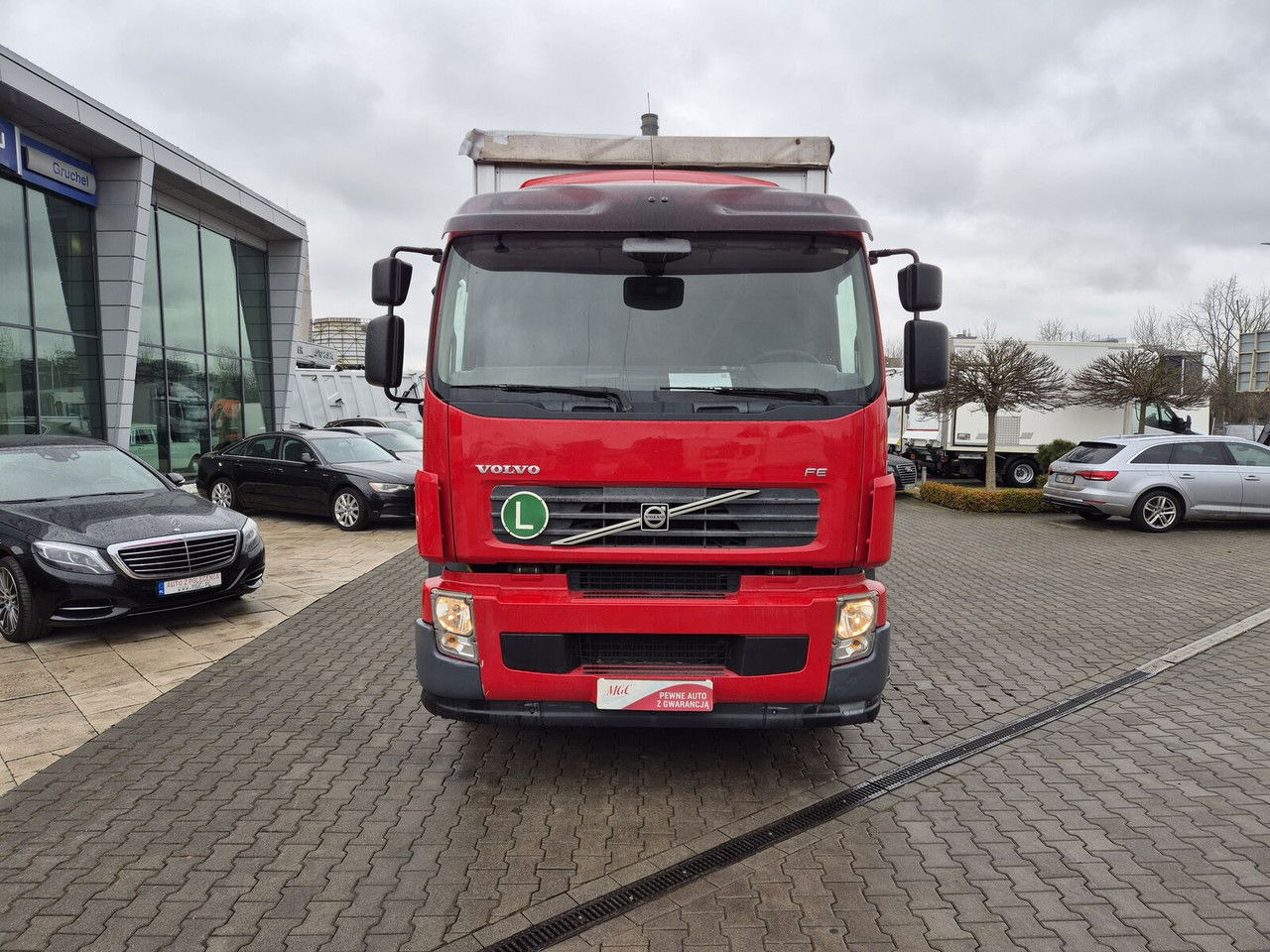 Volvo FE 320 62R / Serviced / 22 EP / Euro 4 - Plane LKW: das Bild 3 Volvo FE 320 62R / Serviced / 22 EP / Euro 4 - Plane LKW: das Bild 3