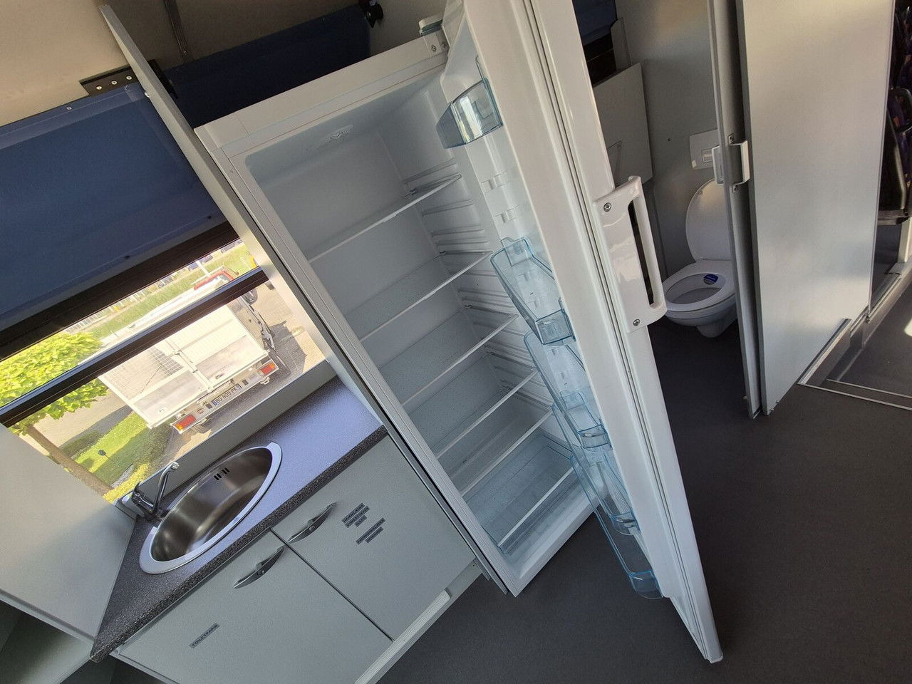 Wohnmobil Irisbus Iveco 330 KM / Solar Panels / NEW Equiped: das Bild 17